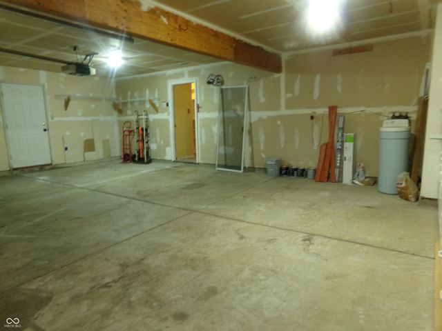 10405 Splendor Way, Indianapolis, IN 46234