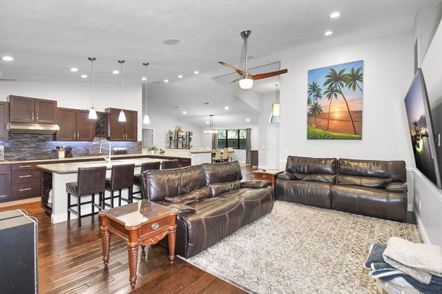 1225 SW Magnolia Bluff Drive, Palm City, FL 34990