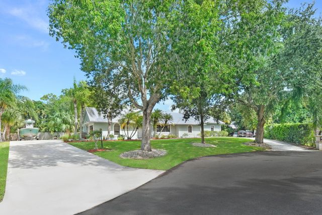 1225 SW Magnolia Bluff Drive, Palm City, FL 34990