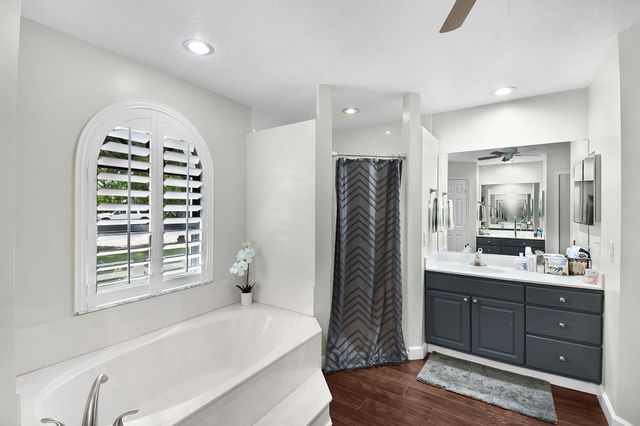 1225 SW Magnolia Bluff Drive, Palm City, FL 34990