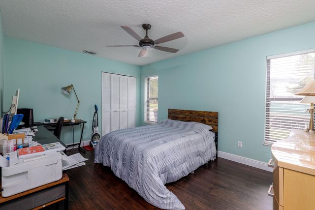1225 SW Magnolia Bluff Drive, Palm City, FL 34990