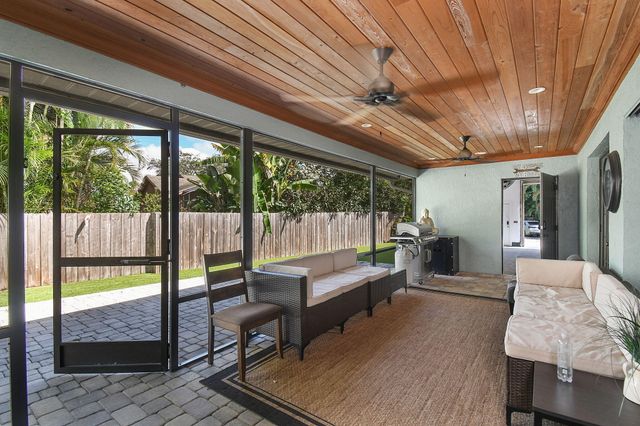 1225 SW Magnolia Bluff Drive, Palm City, FL 34990