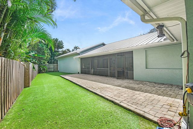 1225 SW Magnolia Bluff Drive, Palm City, FL 34990