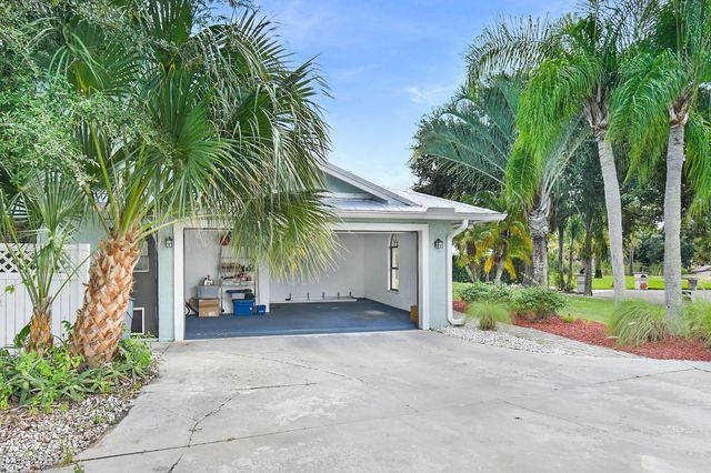 1225 SW Magnolia Bluff Drive, Palm City, FL 34990