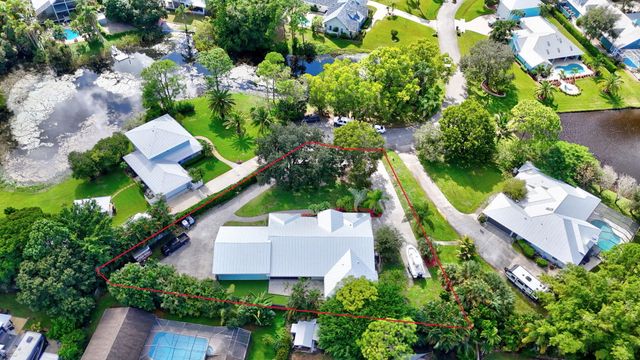 1225 SW Magnolia Bluff Drive, Palm City, FL 34990
