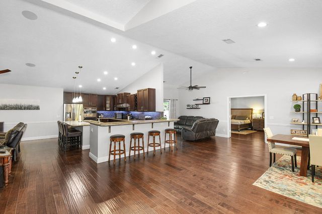 1225 SW Magnolia Bluff Drive, Palm City, FL 34990