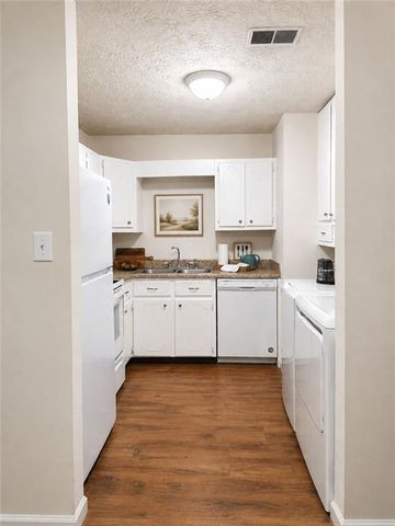 232 Rustwood Drive, Athens, GA 30606