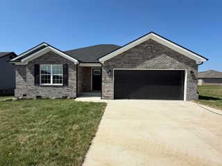 325 Whitley Way, Berea, KY 40403