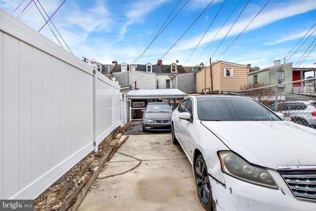 1045 CHESTNUT ST, Reading, PA 19602