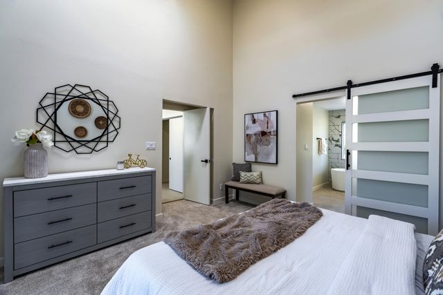 701 Solano Drive SE, Albuquerque, NM 87108