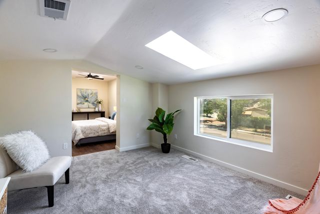 701 Solano Drive SE, Albuquerque, NM 87108