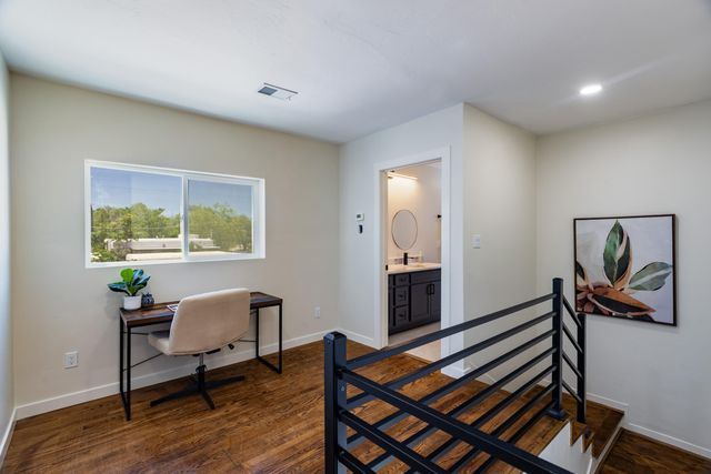 701 Solano Drive SE, Albuquerque, NM 87108