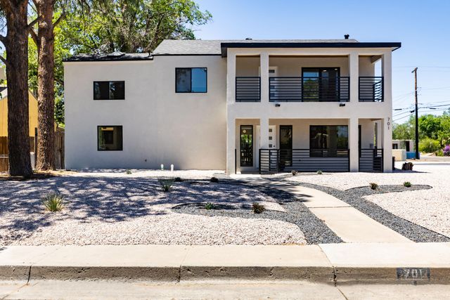 701 Solano Drive SE, Albuquerque, NM 87108