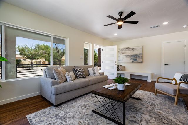 701 Solano Drive SE, Albuquerque, NM 87108