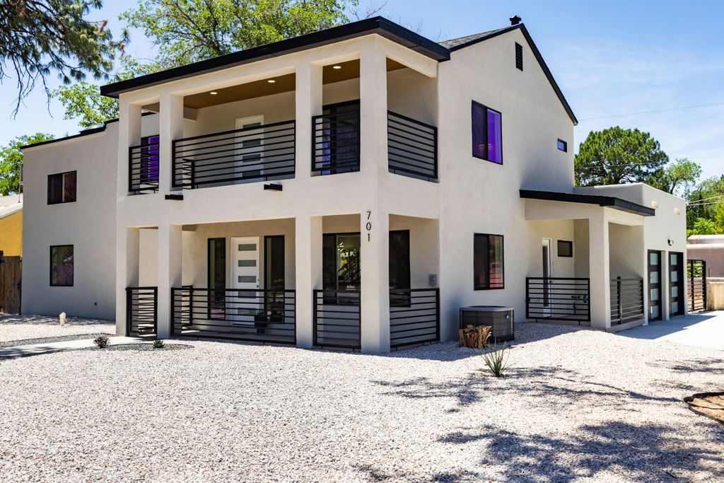 701 Solano Drive SE, Albuquerque, NM 87108