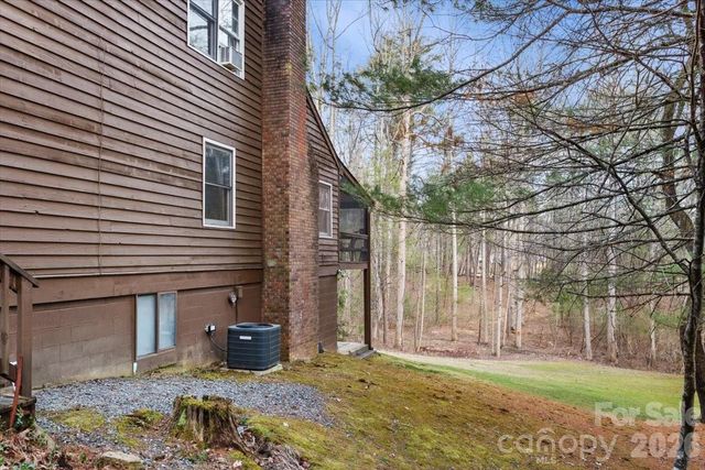 51 Poplar Tree Lane, Etowah, NC 28729