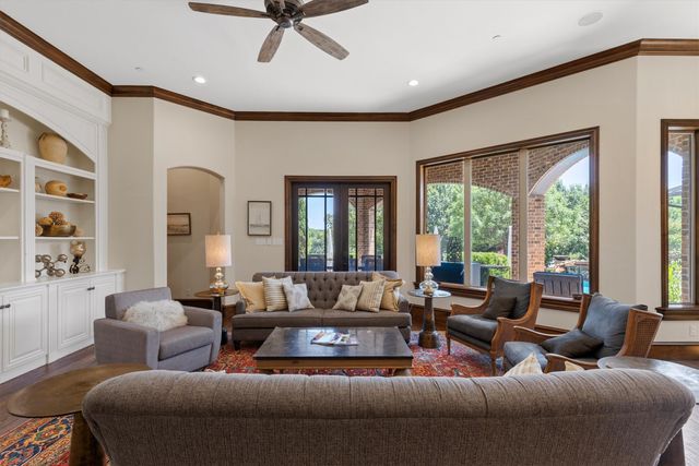 209 Crystal Court, Heath, TX 75032