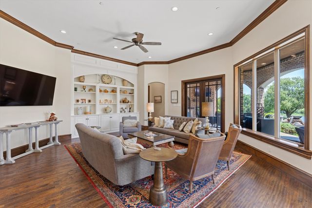 209 Crystal Court, Heath, TX 75032