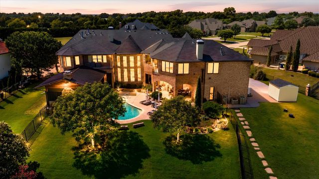 209 Crystal Court, Heath, TX 75032