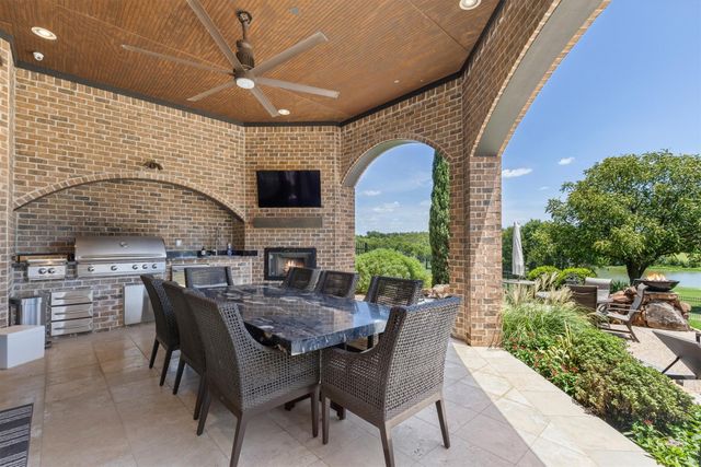 209 Crystal Court, Heath, TX 75032