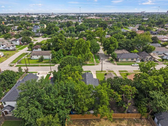 5103 New Orleans Street, Houston, TX 77020