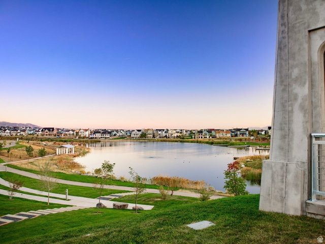 11621 S GRANDVILLE AVE, South Jordan, UT 84009