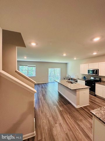 1220 STAR DR, Hagerstown, MD 21742