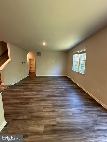 1220 STAR DR, Hagerstown, MD 21742