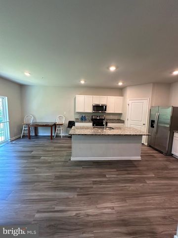 1220 STAR DR, Hagerstown, MD 21742