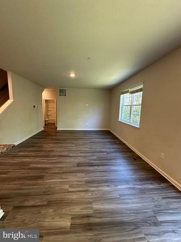 1220 STAR DR, Hagerstown, MD 21742