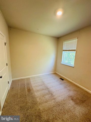 1220 STAR DR, Hagerstown, MD 21742