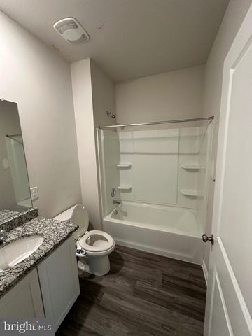 1220 STAR DR, Hagerstown, MD 21742