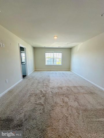 1220 STAR DR, Hagerstown, MD 21742