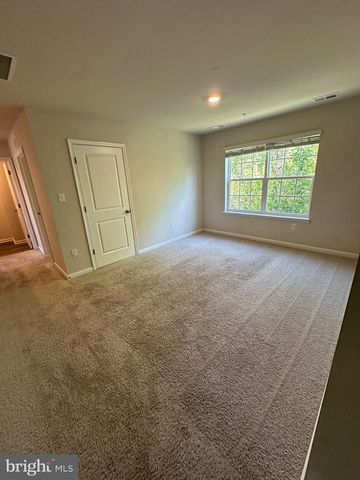 1220 STAR DR, Hagerstown, MD 21742