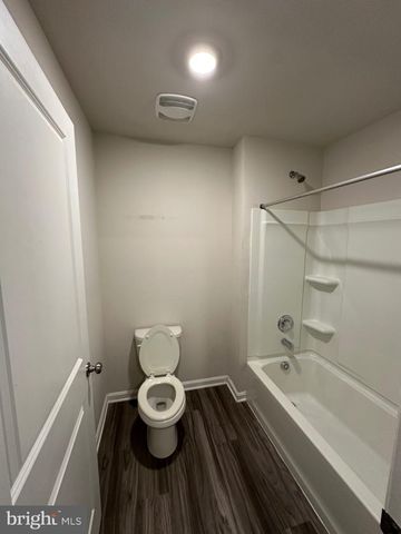 1220 STAR DR, Hagerstown, MD 21742