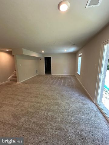 1220 STAR DR, Hagerstown, MD 21742