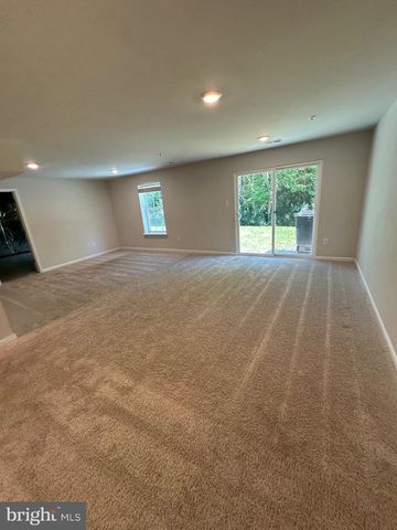 1220 STAR DR, Hagerstown, MD 21742