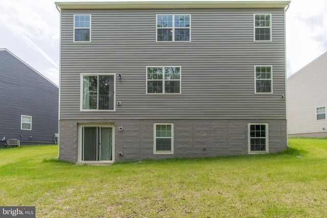 1220 STAR DR, Hagerstown, MD 21742