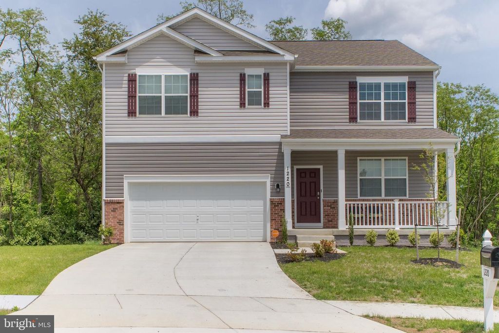 1220 STAR DR, Hagerstown, MD 21742