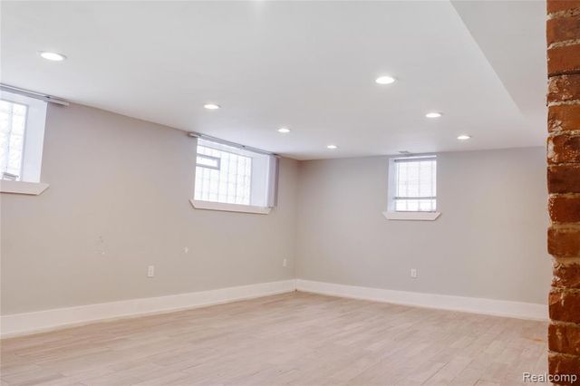109 Leicester Court 1, Detroit, MI 48202