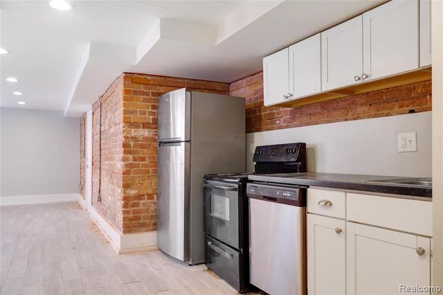 109 Leicester Court 1, Detroit, MI 48202