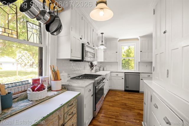 342 N Main Street, Romeo Village, MI 48065