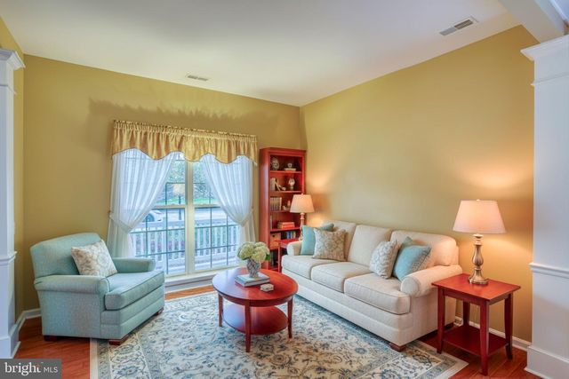 142 GALLEON DR, Newark, DE 19702