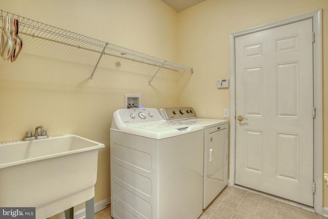 142 GALLEON DR, Newark, DE 19702