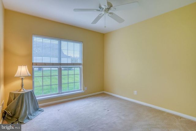 142 GALLEON DR, Newark, DE 19702