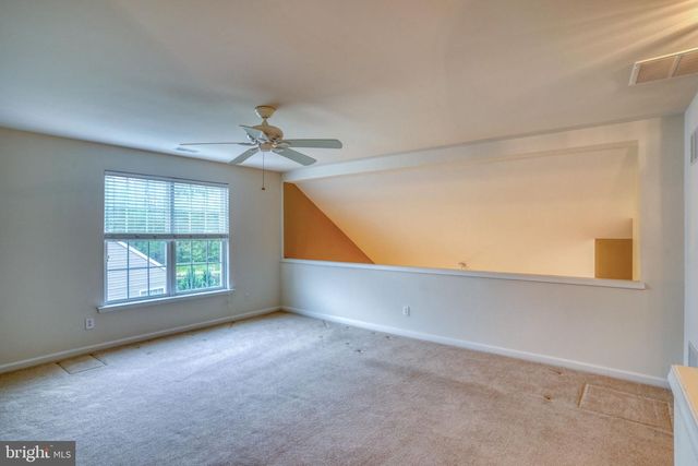 142 GALLEON DR, Newark, DE 19702