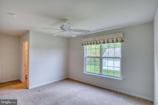 142 GALLEON DR, Newark, DE 19702