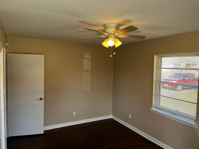 8907 Rustown Drive, Dallas, TX 75228