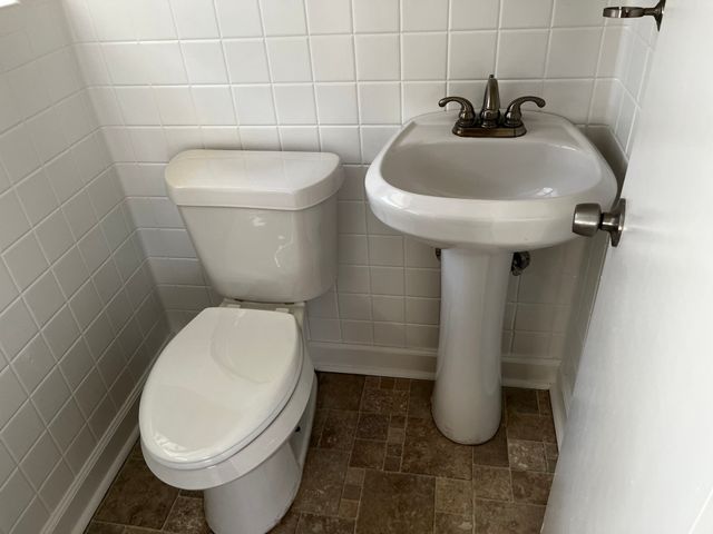 8907 Rustown Drive, Dallas, TX 75228