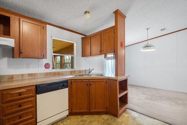 22960 Shell Shore Drive, Bullard, TX 75757